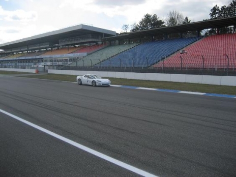 test_gt4_hockenheim_maart09_003