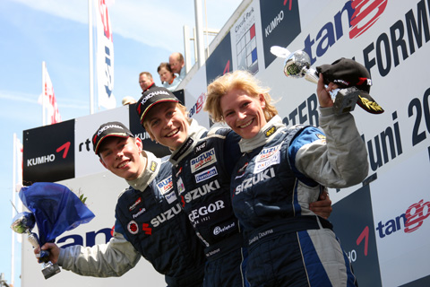 480_podium2_0114