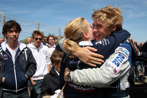 Pieter Schothorst wint voor Marcel Dekker en jarige Sandra Douma