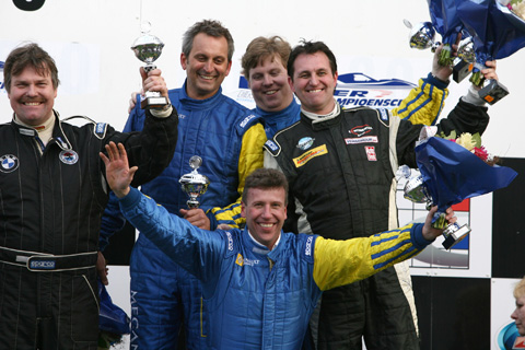480_podium1_290 480_podium1_290