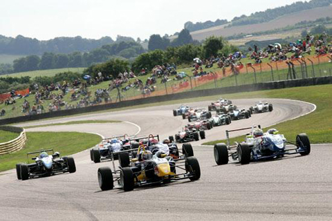 vergne_thruxton_2010