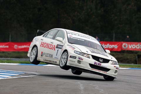 100327_etcc_braga_thompson_quali