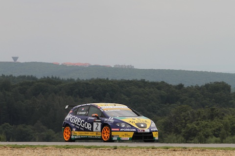 100731_wtcc_brno_quali_coronel_action