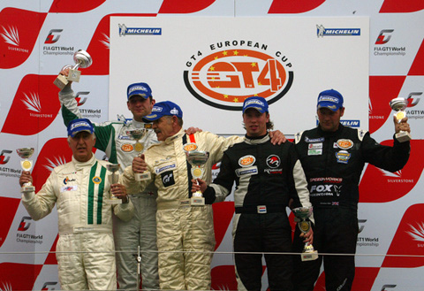 480_podium_gt4_2