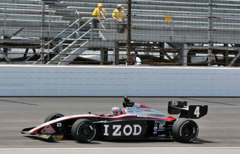 100528_indy_lights_indy_race_ariejr_action