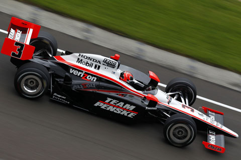 helio_castroneves_race_2010