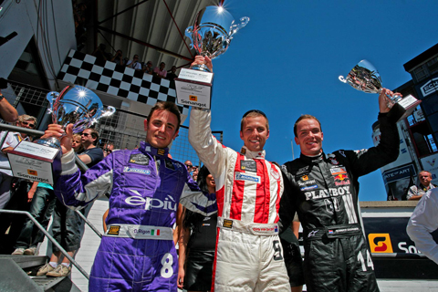 480_podium-trio-2-(1)