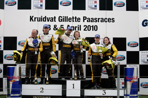 480_compleet_podium_18270