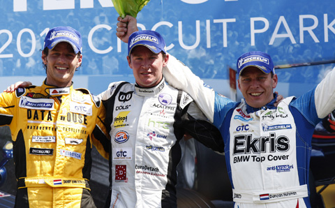 480_podium_2_5557