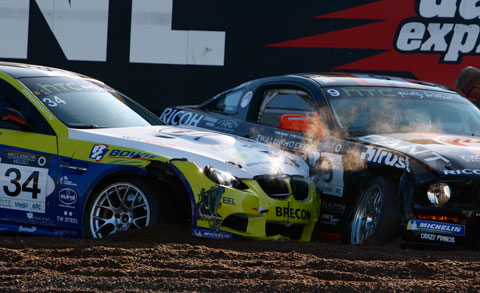 480_gt4_r2_crash_1