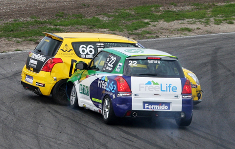 480_crash_2_van_os_433
