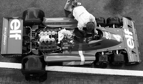 480_depailler_pits