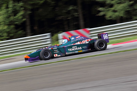 f3000_480