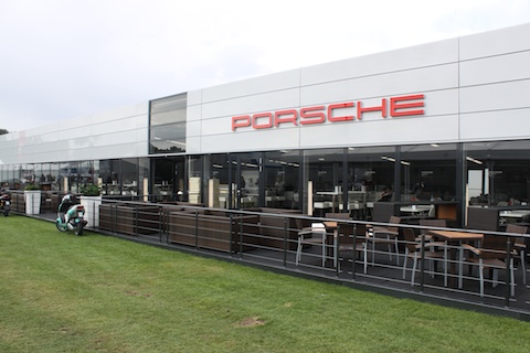 110704_Groeten_Porsche