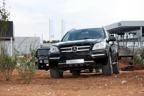 2011_mercedes_off_road