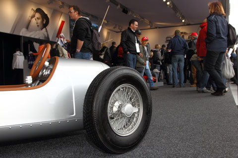 audi_stand_2079