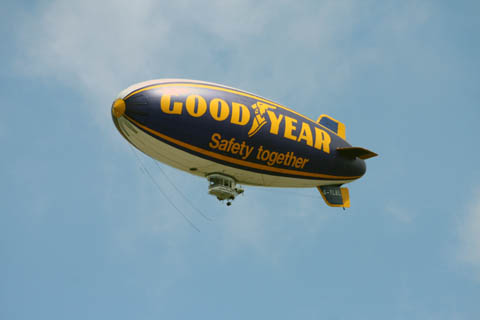 2011_goodyear_zeppelin