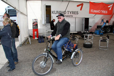 2011_hankook_fietser_bij_kumho