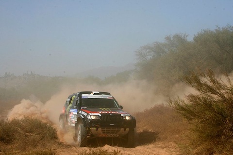 110411_xraid_bmw_x3_dakar
