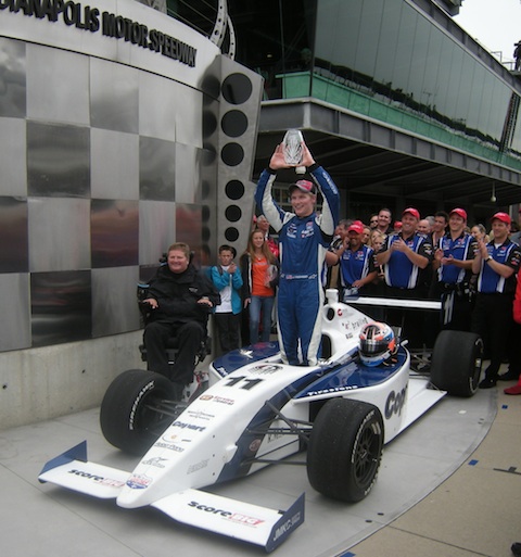 110527_indy_lights_newgarden_victory_lane