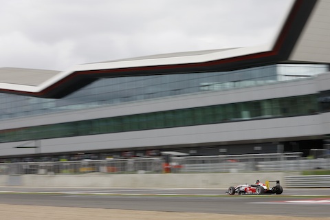 110910_f3es_silverstone_merhir1 110910_f3es_silverstone_merhir1