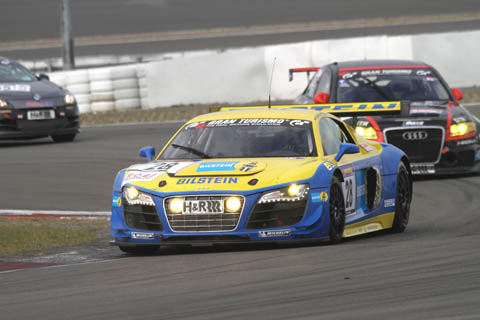 vln_winnende_phoenix_audi_r8_lms