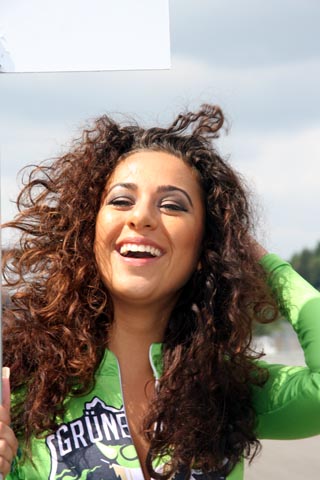 2011_lachende_gr._girl