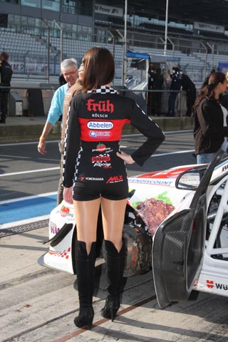 2011_vln_frikadelli_girl