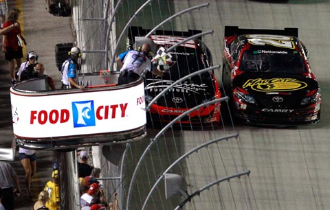 2011_finish_bristol_busch_logano_r2 2011_finish_bristol_busch_logano_r2