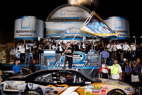 2011_homestead_stenhouse_jr_kampioen