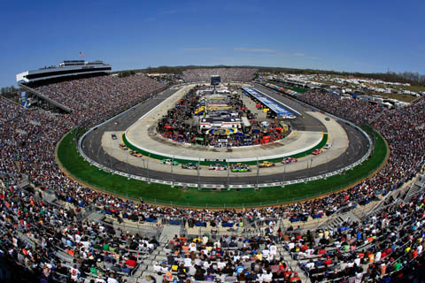 2011martinsville_stadion