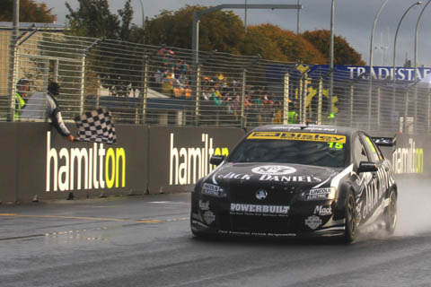 2011_winner_r1_hamilton_kelly