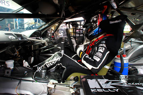 2011_150e_start_todd_kelly_clipsal_500
