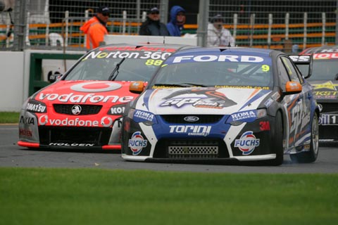 2011_melbourne_the_giz_and_lowndes