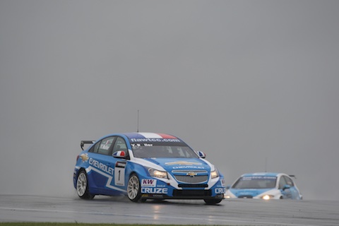 110716_wtcc_donington_quali_muller_action