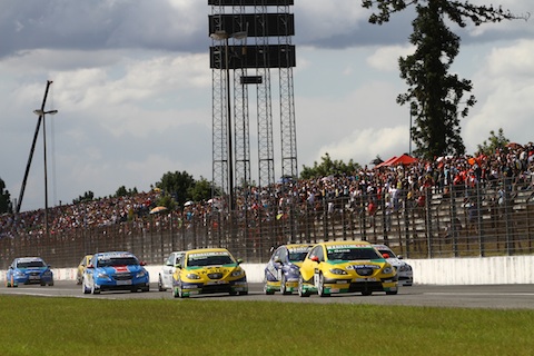110317_wtcc_curitiba_start2010 110317_wtcc_curitiba_start2010
