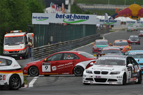 480_crash_etcc_salzburgring_mei2012