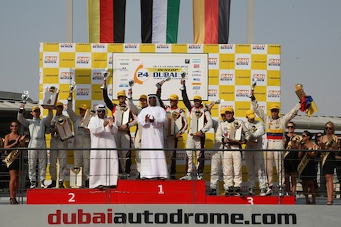120114_24hdubai_podium