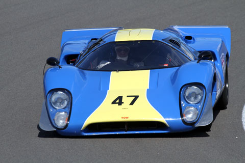 lola_t70