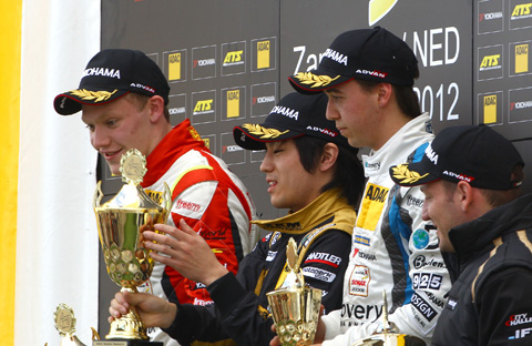 480_podium_f3_3271