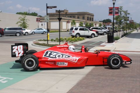 Groeten_Indy_Dallara_taxiride