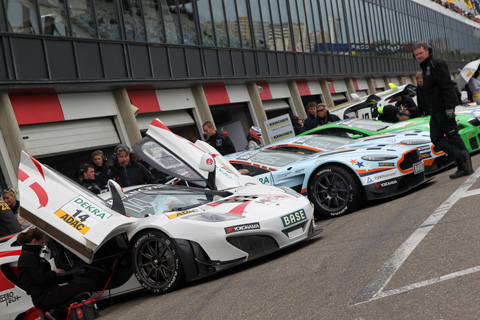 480_gt_voor_pits_2887
