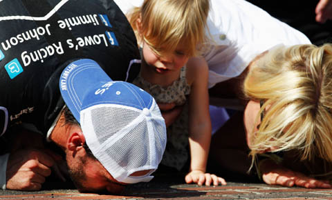 Jimmie Johnson met vierde Brickyard 400 zege klasse apart