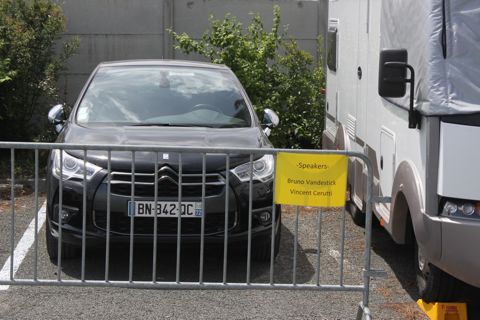 120620_Groeten_LeMans_parkeerplaats_Bruno