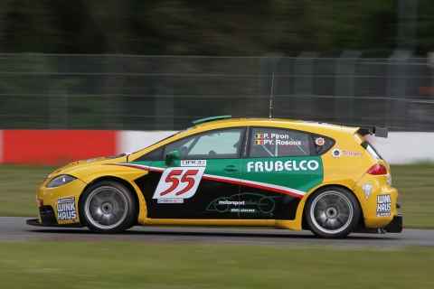 brcc_-_seat_leon_wtcc_-_pierre-yves_rosoux__pierre_piron