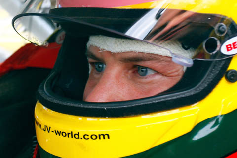 jv_v8_supercars_2012
