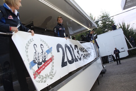 131004 Groeten spandoek