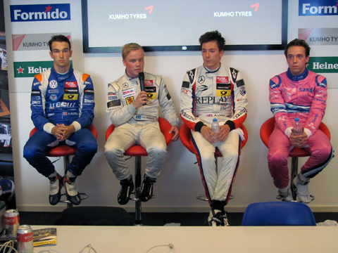 persconferentie 3195