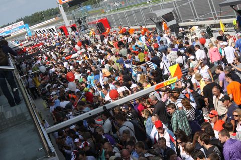 130806 Groeten Moskou pitwalk