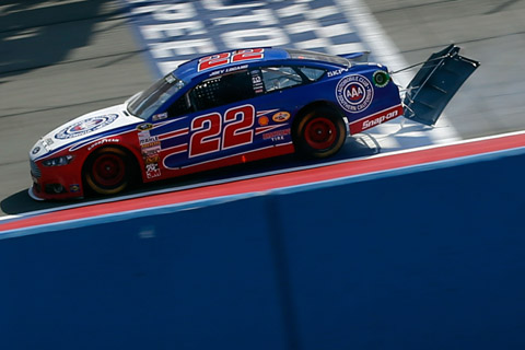 2013_fontana_1_logano